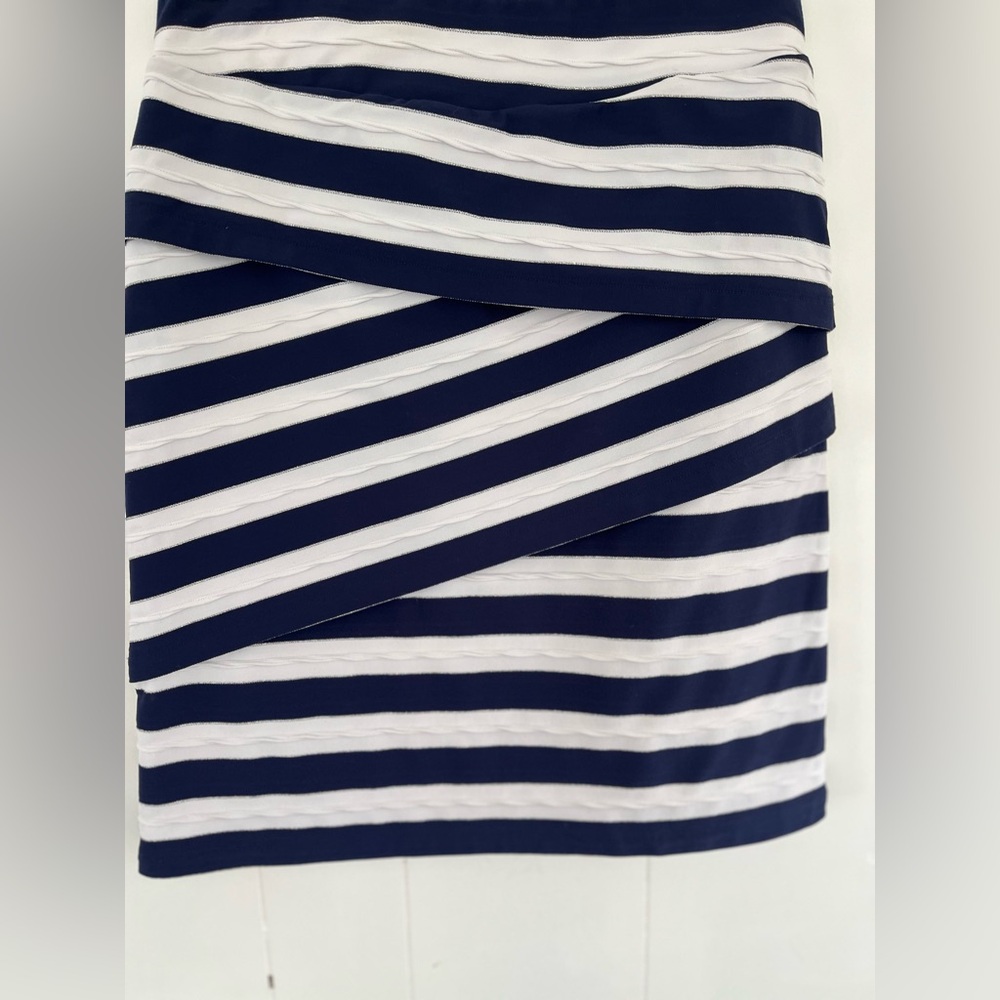 J. McLaughlin Blue White Stripe Nicola Skirt Size XS - Picture 7 of 10